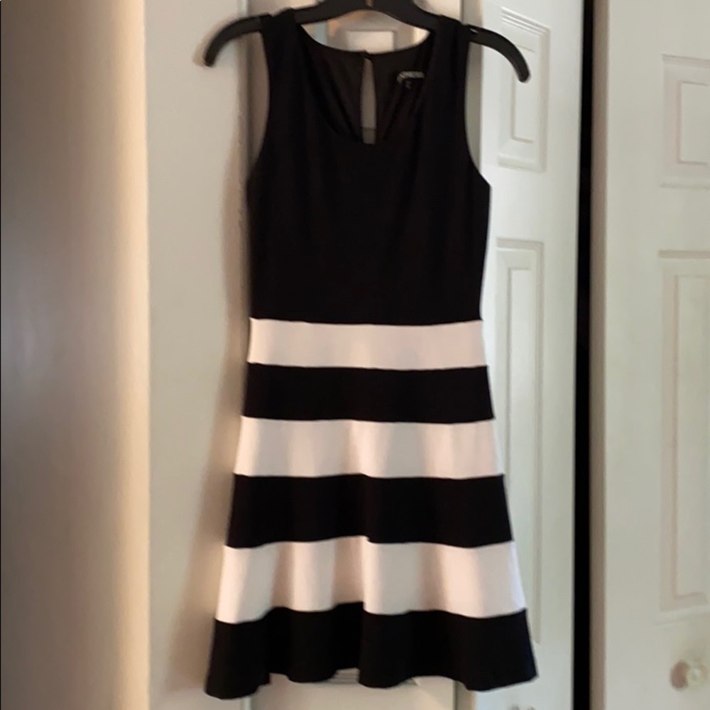 NWOT! Express Fit and Flare Dress - Picture 3 of 7